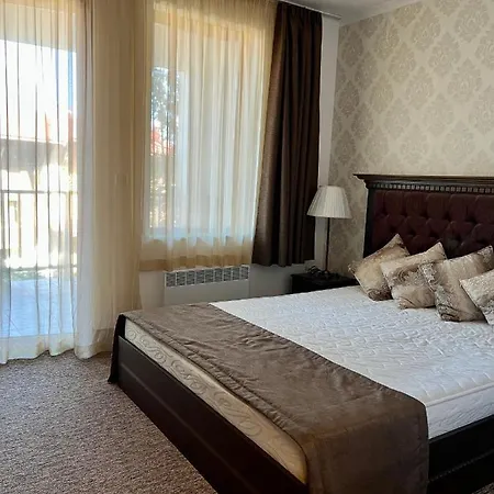 Apartament гранд манастира частен Pamporowo