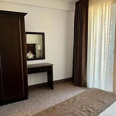 Apartament гранд манастира частен Pamporowo